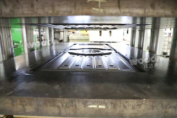 模具